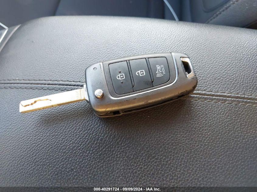 HYUNDAI TUCSON SE 2022