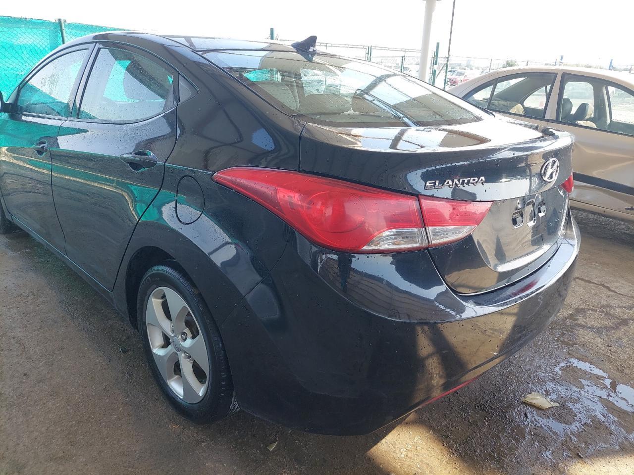 HYUNDAI ELANTRA  2013