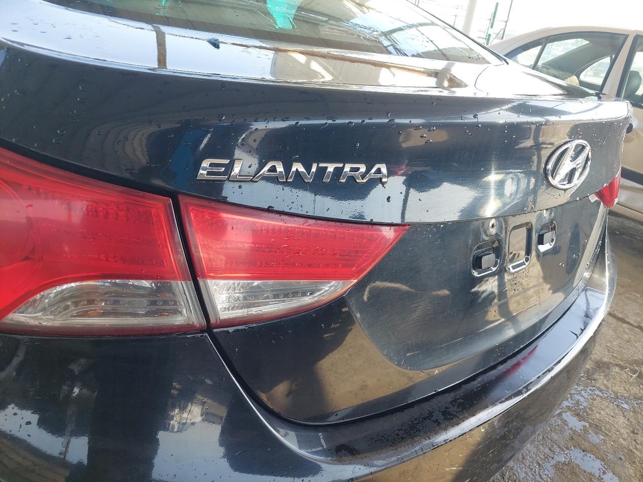 HYUNDAI ELANTRA  2013