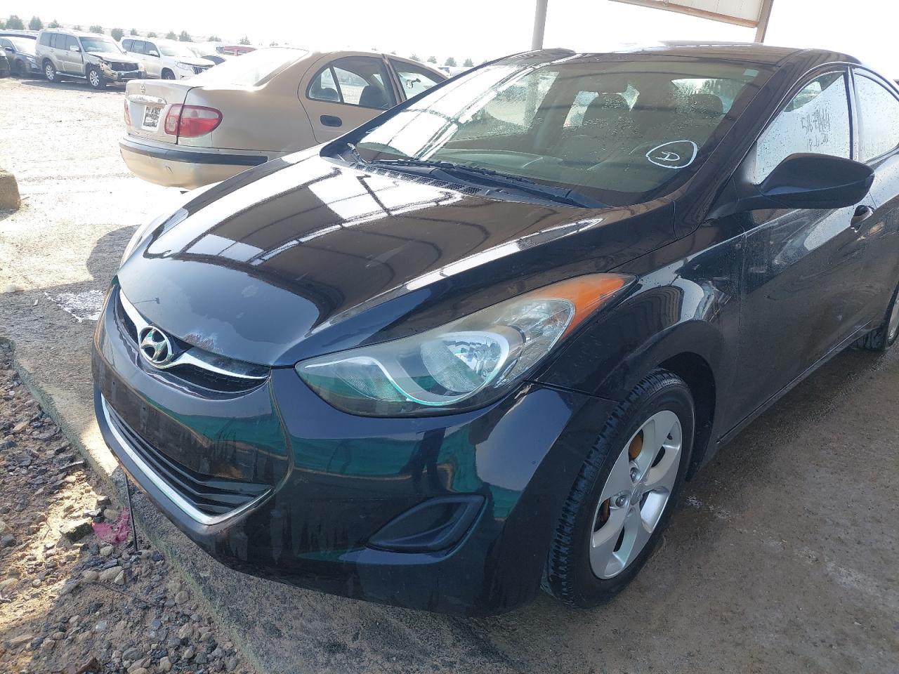 HYUNDAI ELANTRA  2013