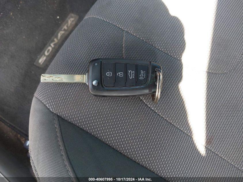 HYUNDAI ELANTRA SE 2021