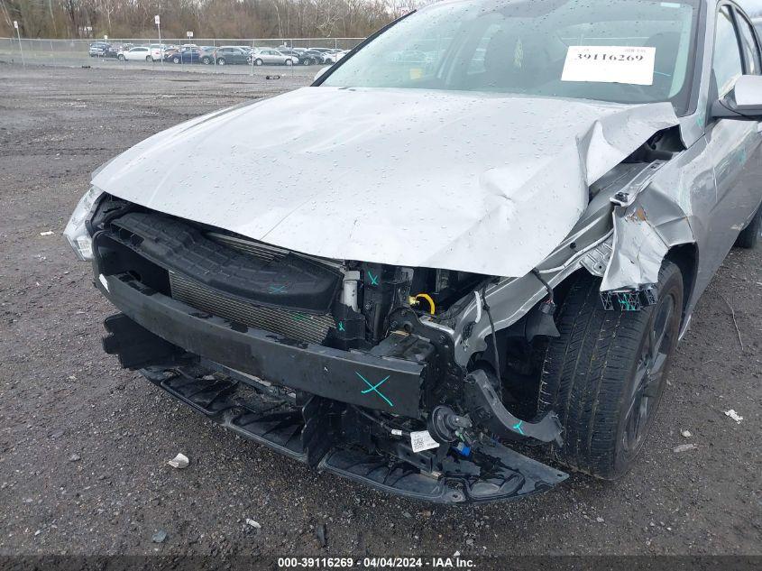 HYUNDAI ELANTRA SEL 2022