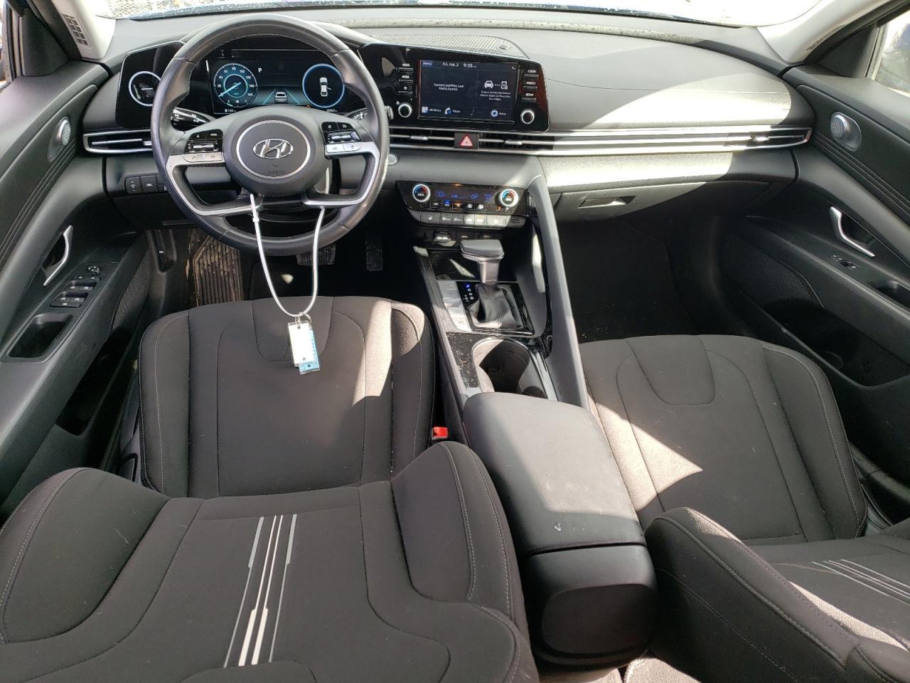 HYUNDAI ELANTRA SE SE 2021