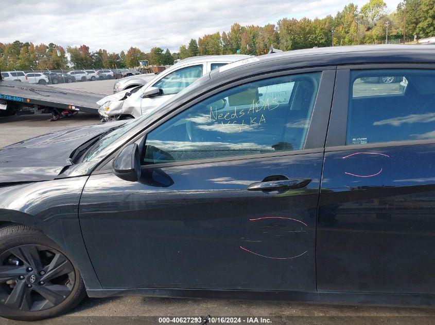 HYUNDAI ELANTRA SEL 2022