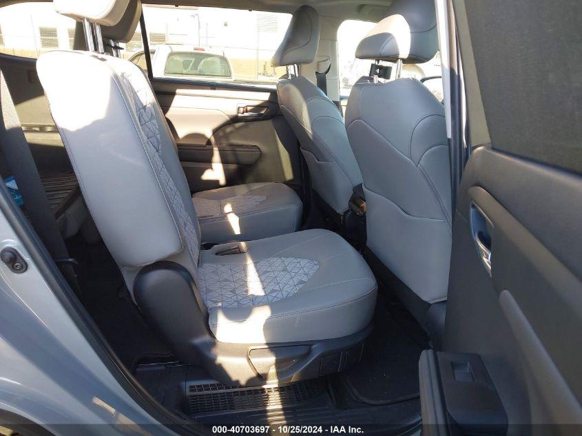 TOYOTA HIGHLANDER HYBRID XLE BRONZE EDITION 2022