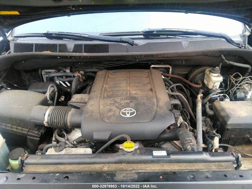 TOYOTA SEQUOIA SR5 2016