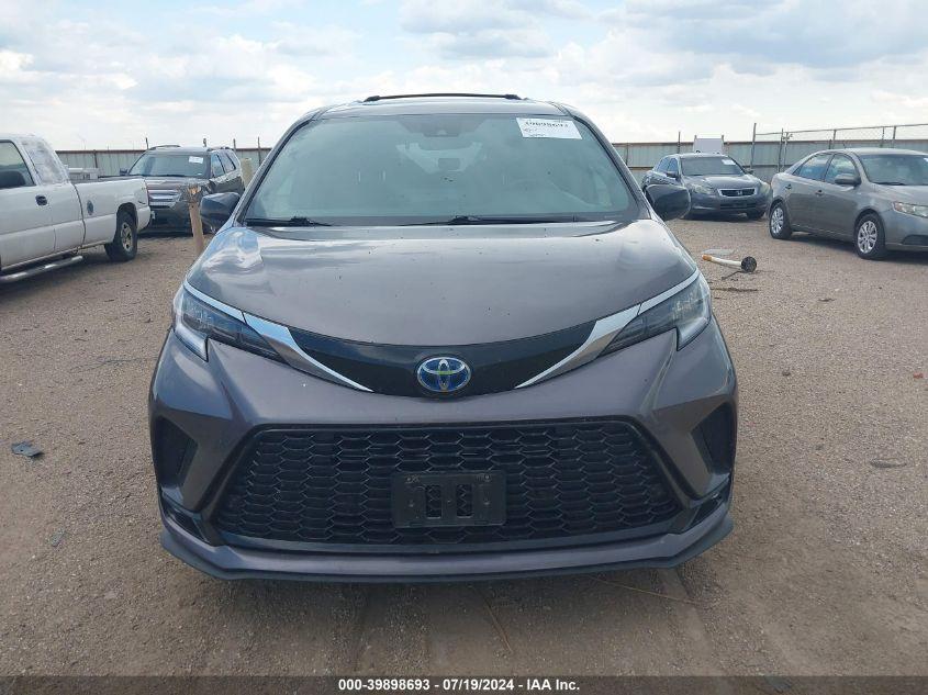 TOYOTA SIENNA XSE 2022