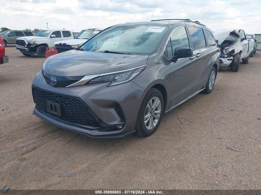 TOYOTA SIENNA XSE 2022
