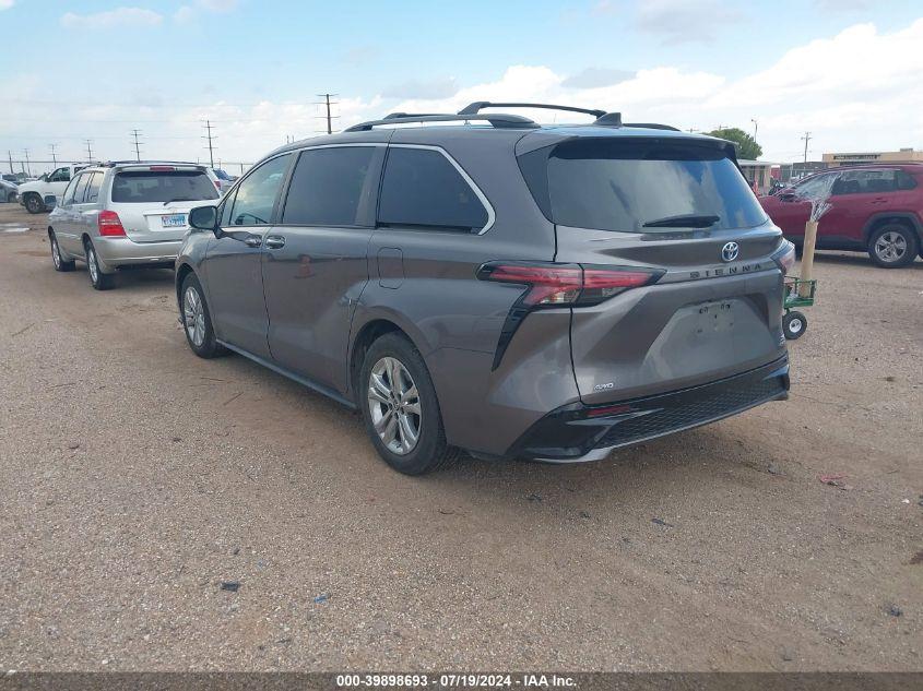 TOYOTA SIENNA XSE 2022