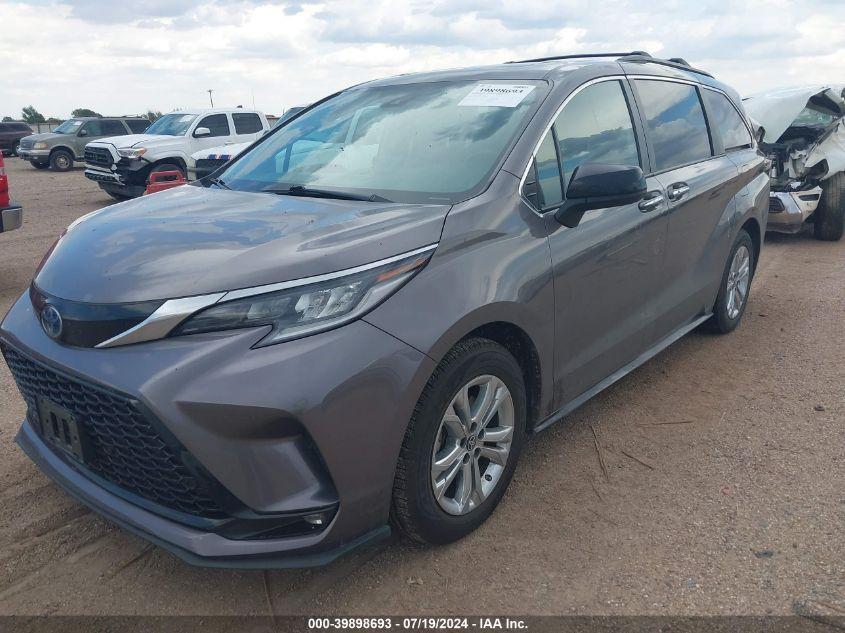 TOYOTA SIENNA XSE 2022