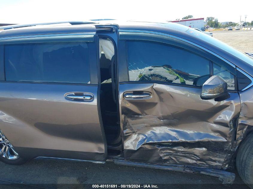 TOYOTA SIENNA PLATINUM 2022