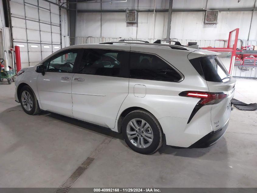 TOYOTA SIENNA PLATINUM 2024