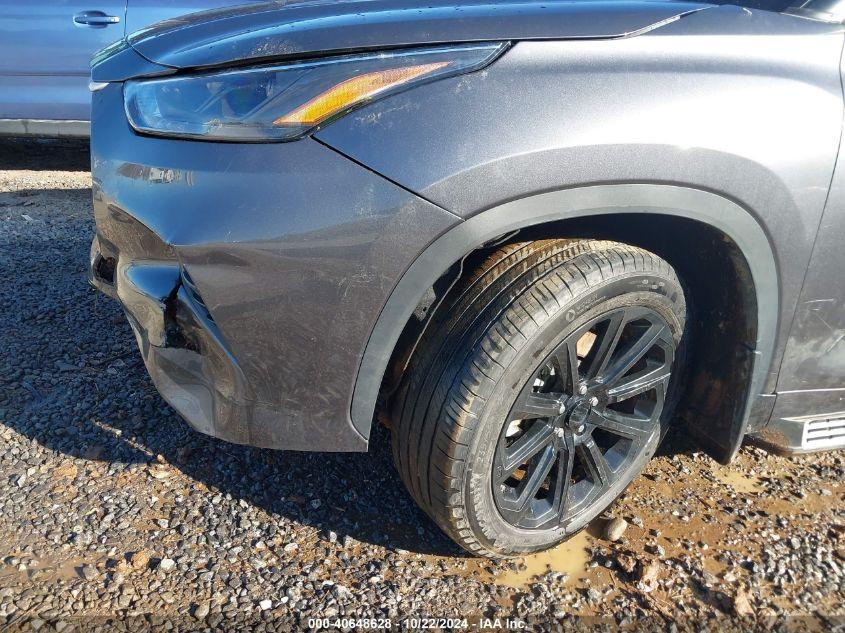 TOYOTA HIGHLANDER XLE 2022