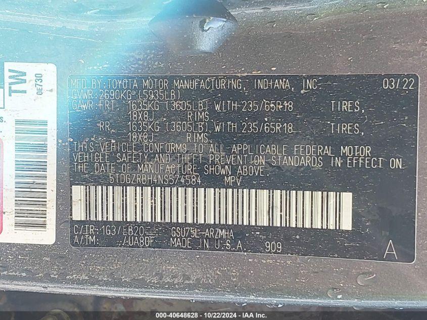 TOYOTA HIGHLANDER XLE 2022