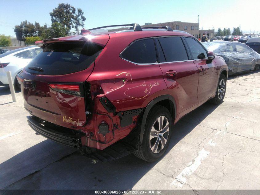 TOYOTA HIGHLANDER XLE 2021