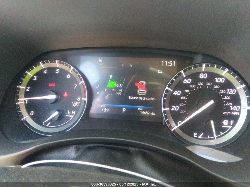 TOYOTA HIGHLANDER XLE 2021