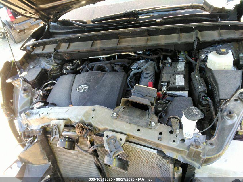 TOYOTA HIGHLANDER XLE 2022