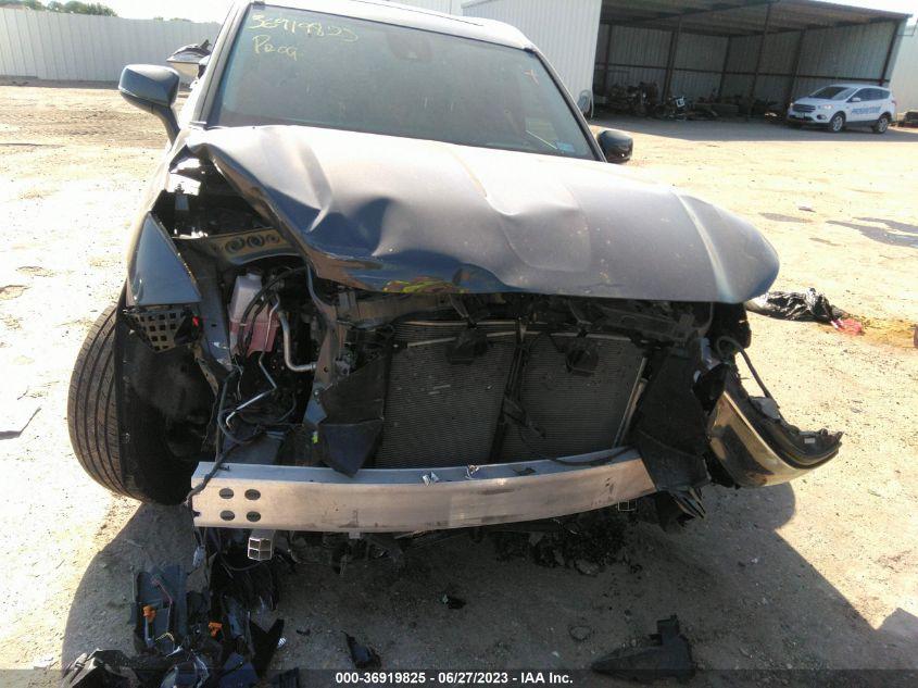 TOYOTA HIGHLANDER XLE 2022