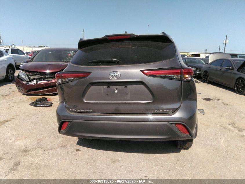 TOYOTA HIGHLANDER XLE 2022