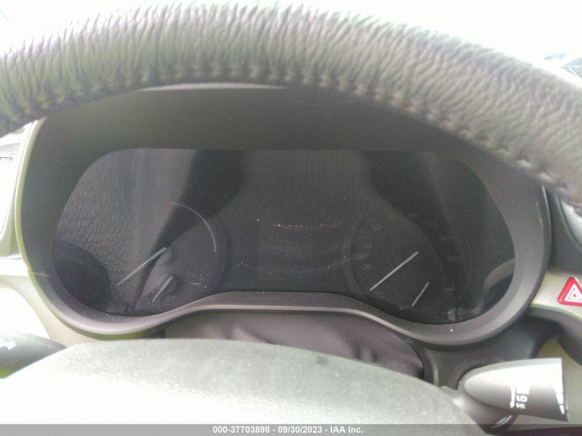 TOYOTA SIENNA XLE 2023