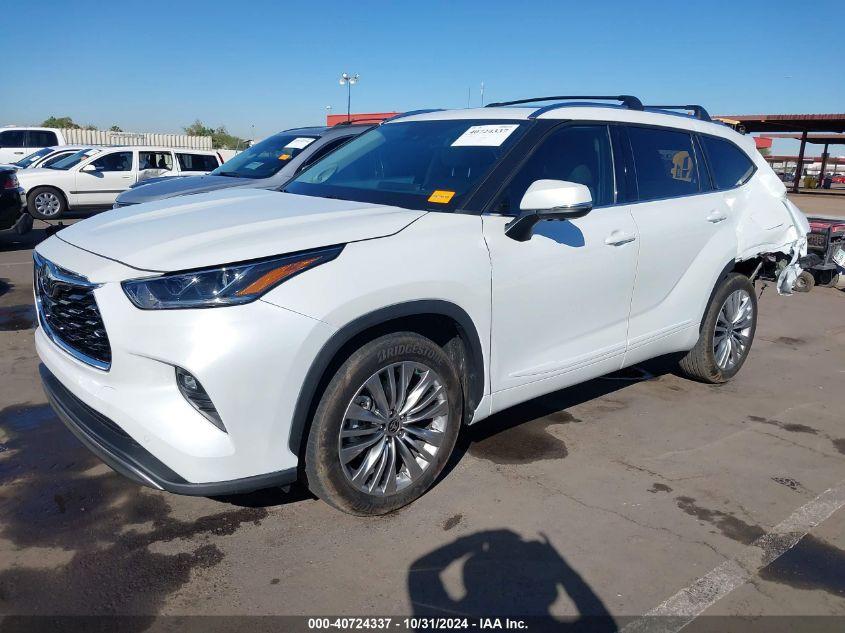 TOYOTA HIGHLANDER PLATINUM 2023