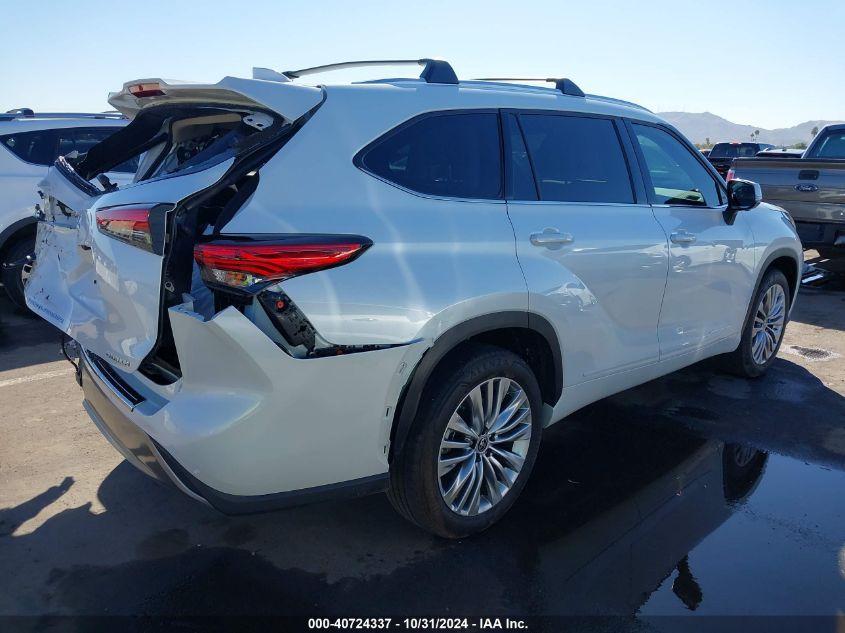 TOYOTA HIGHLANDER PLATINUM 2023