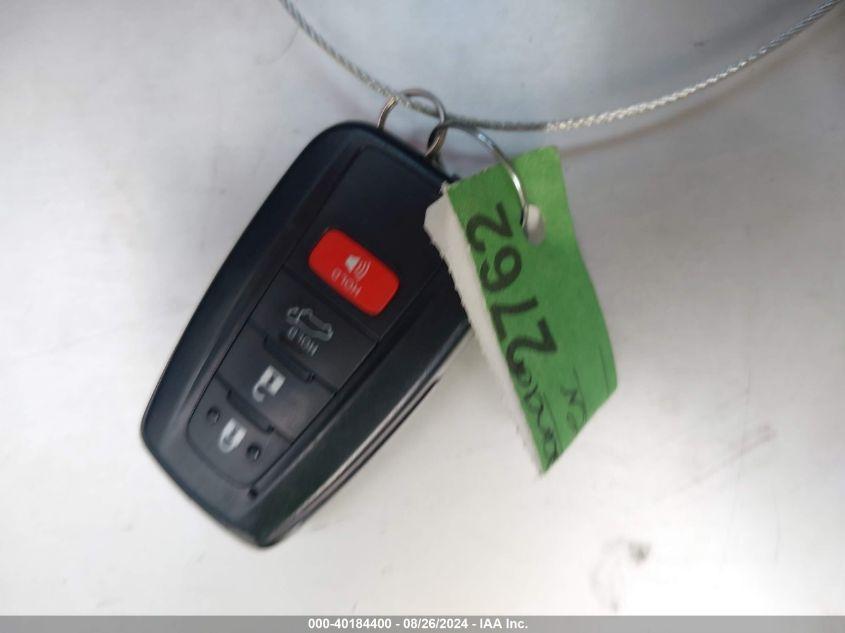 TOYOTA HIGHLANDER XLE 2023