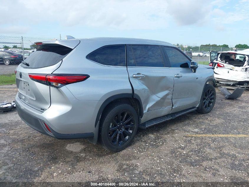 TOYOTA HIGHLANDER XLE 2023
