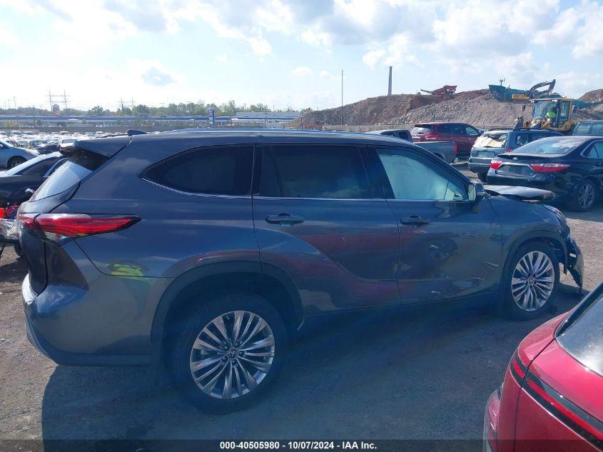 TOYOTA HIGHLANDER PLATINUM 2023
