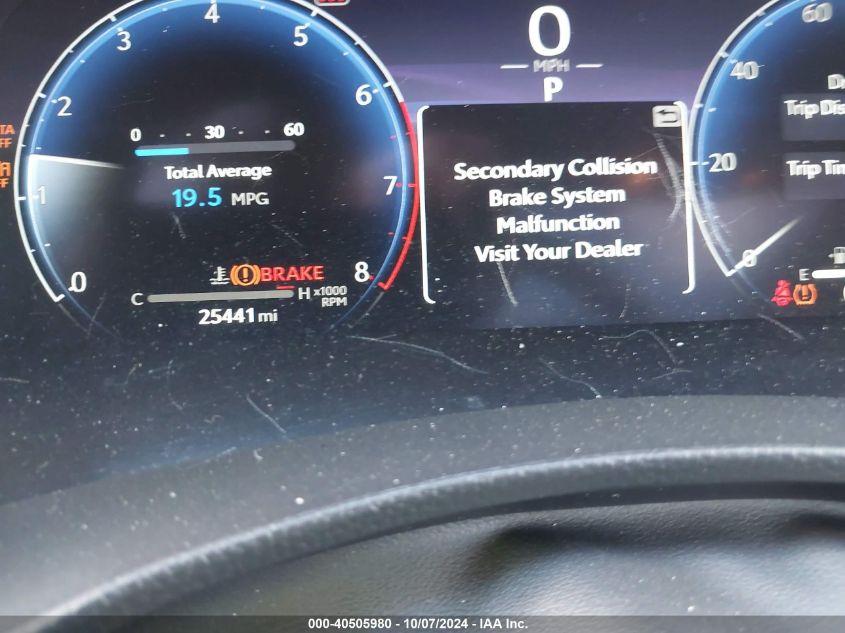 TOYOTA HIGHLANDER PLATINUM 2023