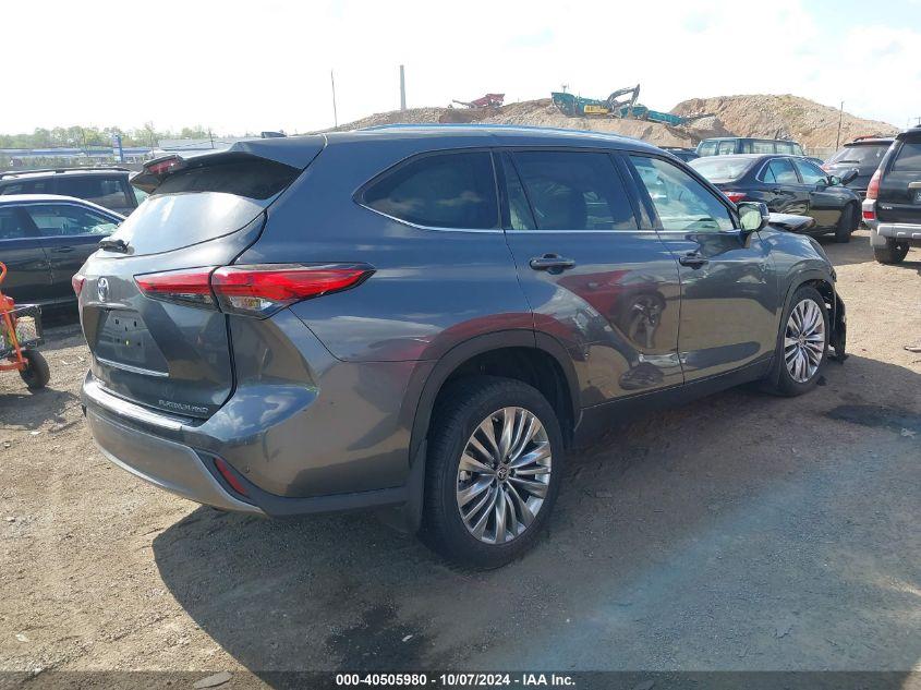 TOYOTA HIGHLANDER PLATINUM 2023