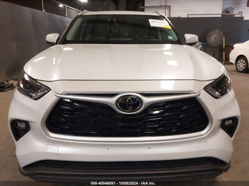 TOYOTA HIGHLANDER XLE 2023