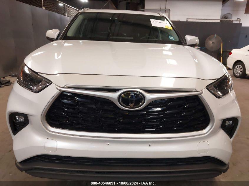 TOYOTA HIGHLANDER XLE 2023