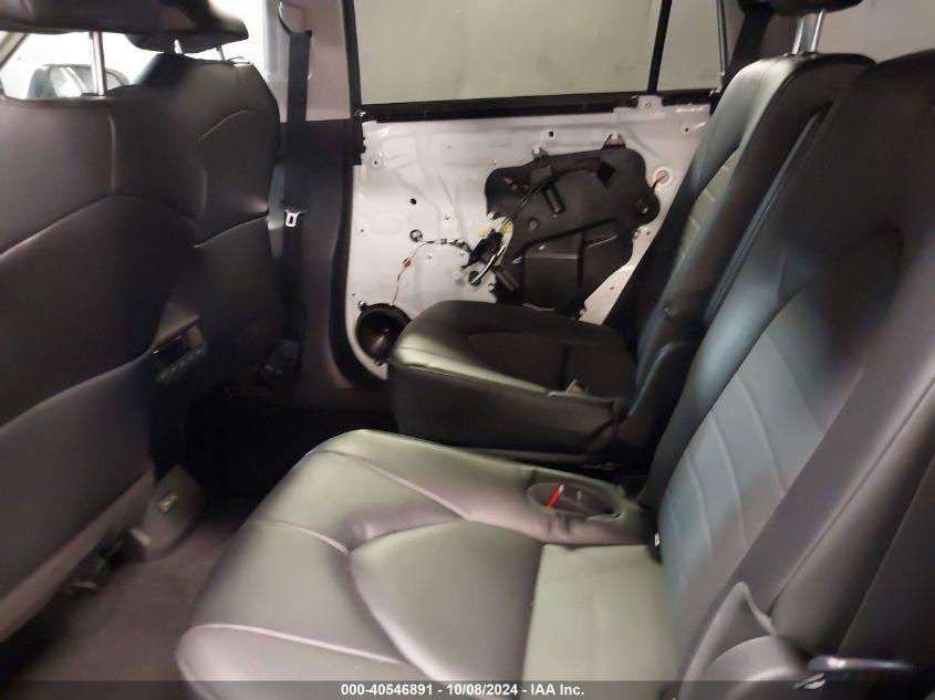 TOYOTA HIGHLANDER XLE 2023