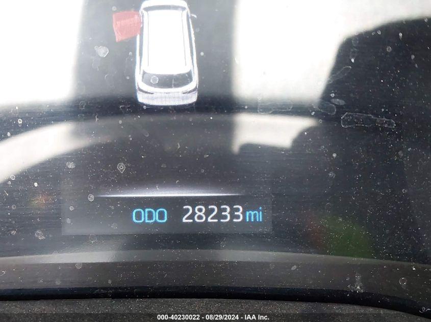 TOYOTA SIENNA LE 2023