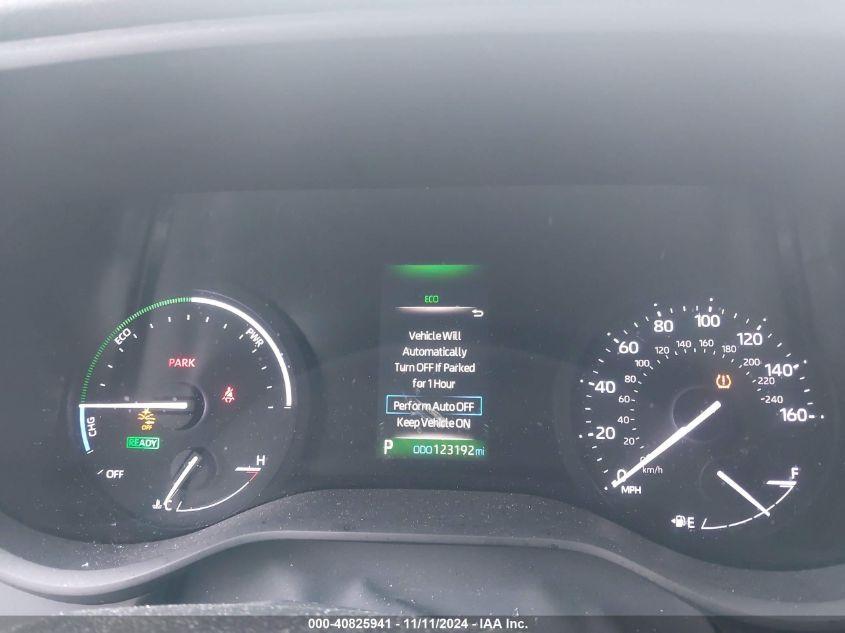 TOYOTA SIENNA LE 2022