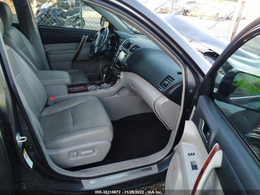 TOYOTA HIGHLANDER LIMITED 2013
