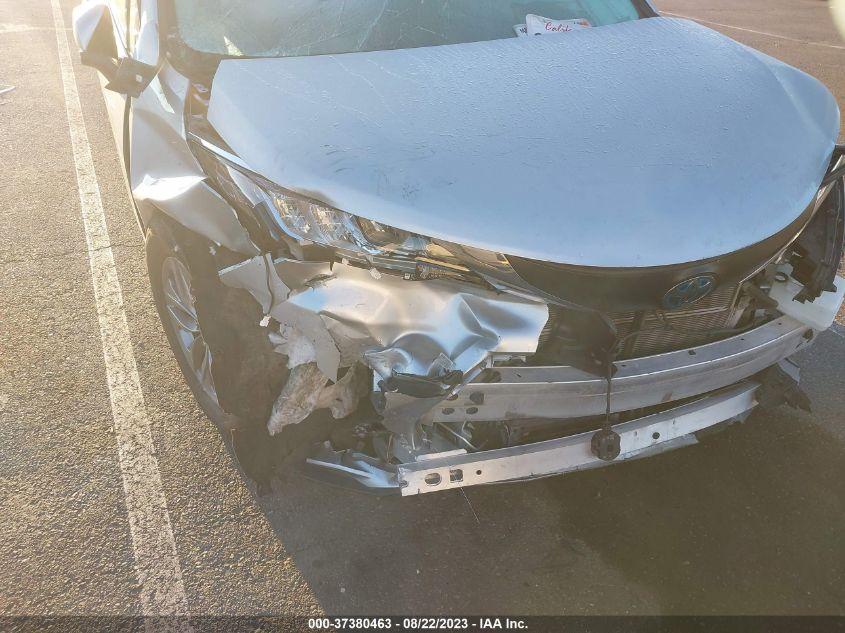 TOYOTA SIENNA XLE 2021