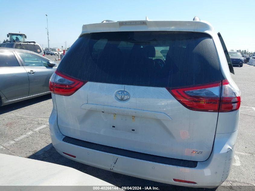 TOYOTA SIENNA XLE 2020