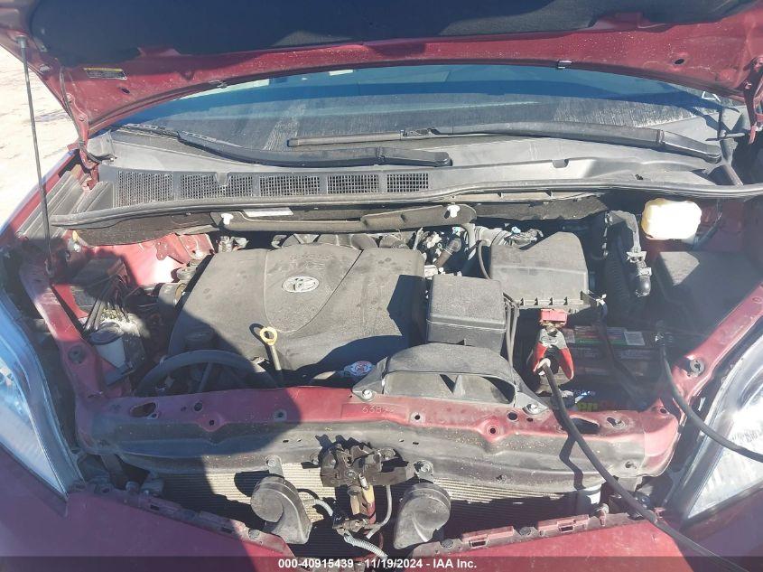 TOYOTA SIENNA XLE 2020