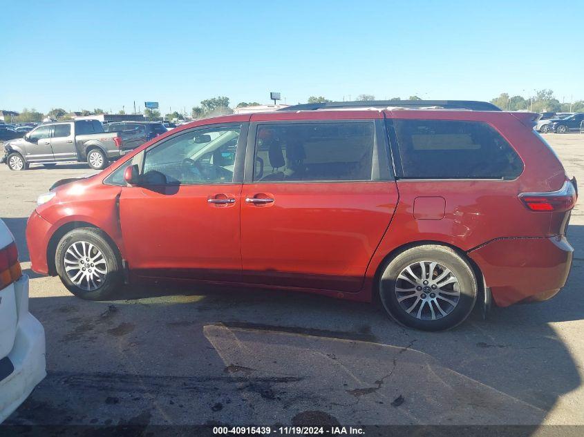 TOYOTA SIENNA XLE 2020