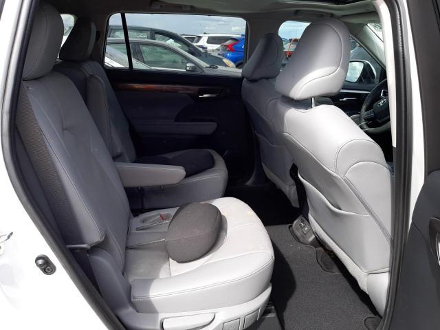 TOYOTA HIGHLANDER  2021