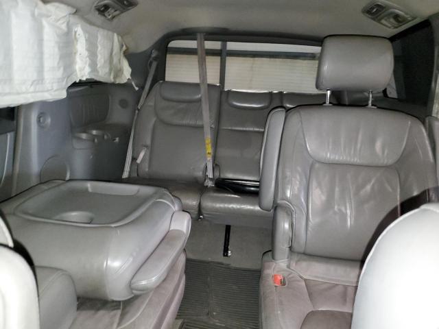 TOYOTA SIENNA XLE 2004