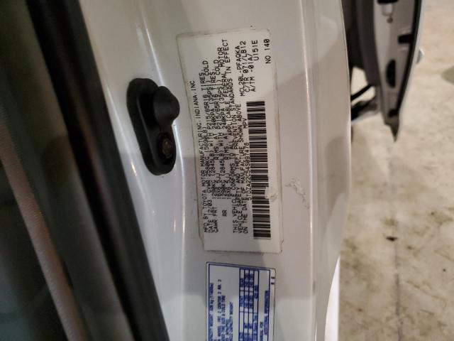 TOYOTA SIENNA XLE 2004