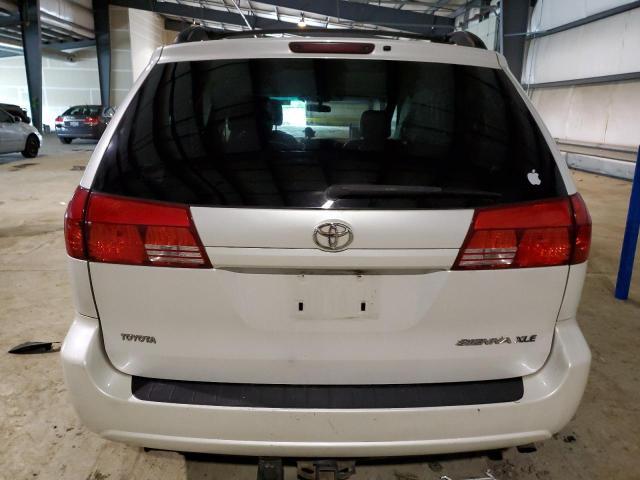 TOYOTA SIENNA XLE 2004