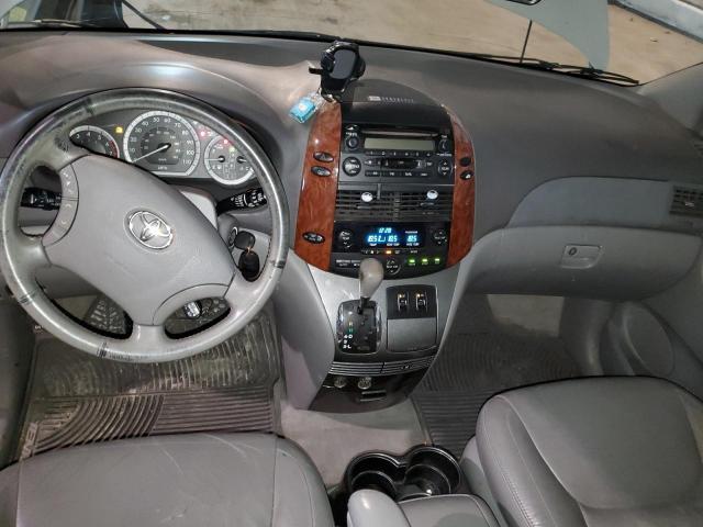 TOYOTA SIENNA XLE 2004