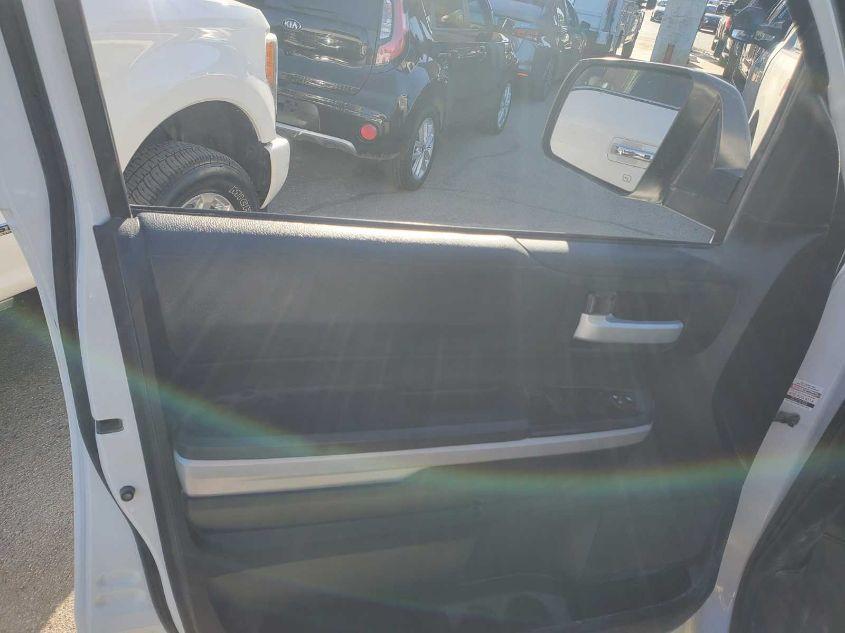 TOYOTA TUNDRA DOUBLE CAB SR/DOUBLE CAB SR5/DOUBLE CAB TRD PRO 2020