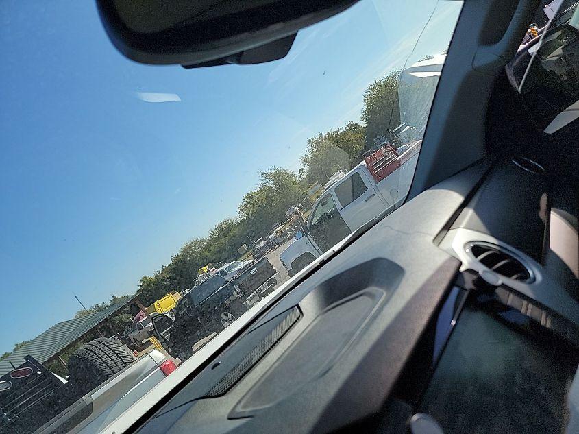 TOYOTA TUNDRA DOUBLE CAB SR/DOUBLE CAB SR5/DOUBLE CAB TRD PRO 2020