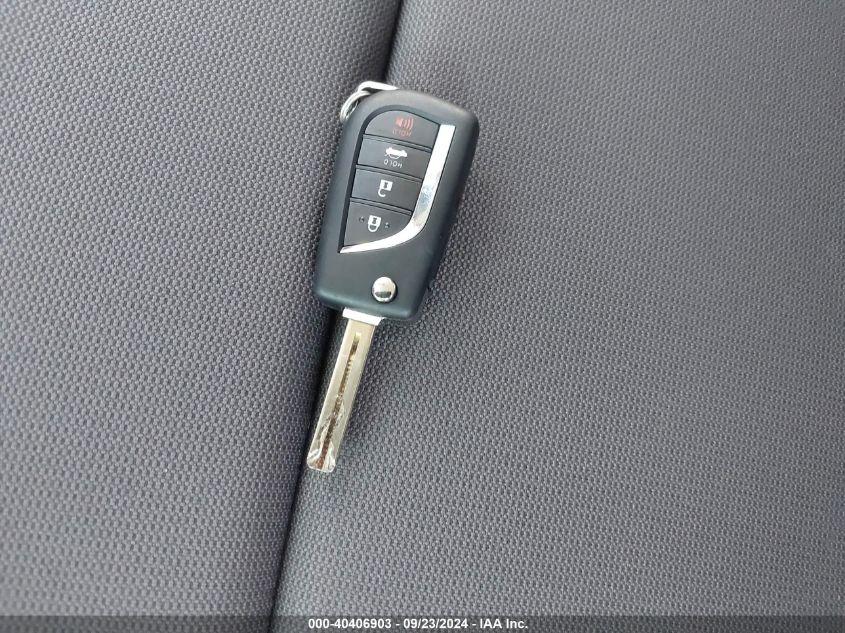 TOYOTA COROLLA LE 2024