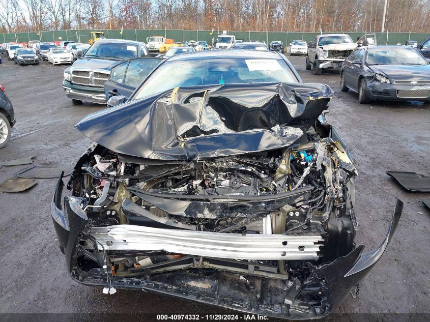 TOYOTA COROLLA LE 2024